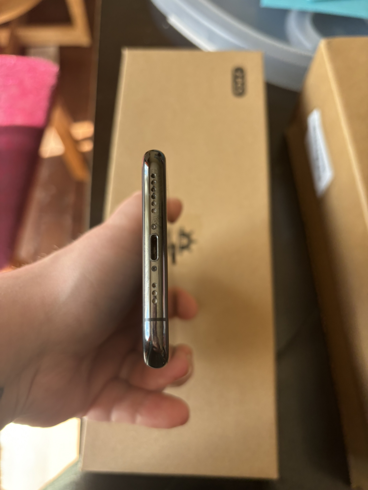 iPhone xs 128 GB image indicator(6)