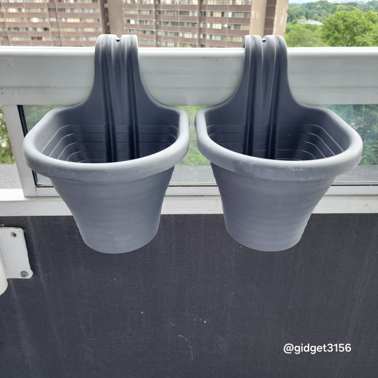 SMALL GREY PLANTERS X 5 thumbnail