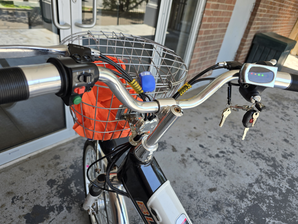 E-bike. Bycicle image indicator(3)