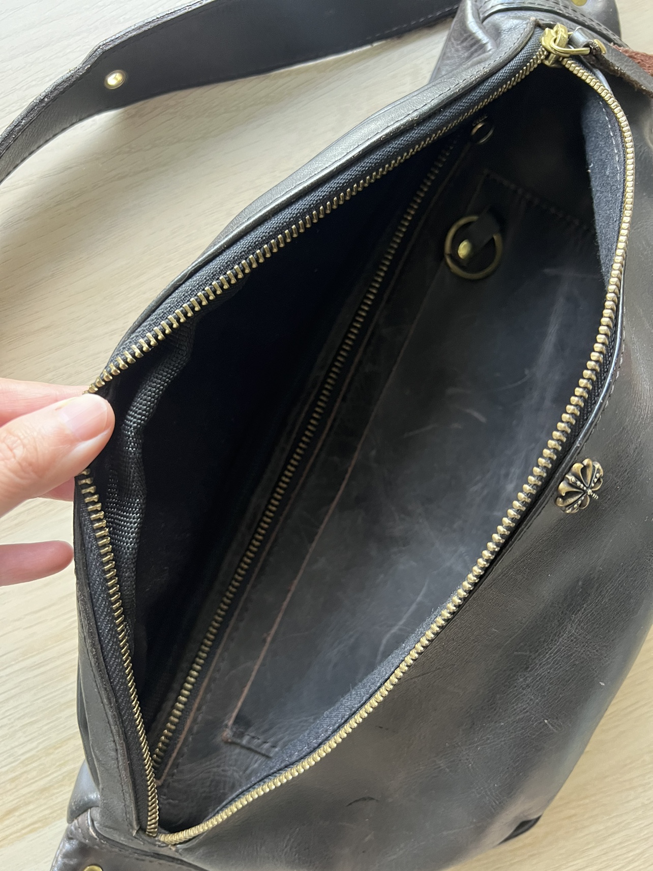 Leather shoulder/ belt bag - photo 2