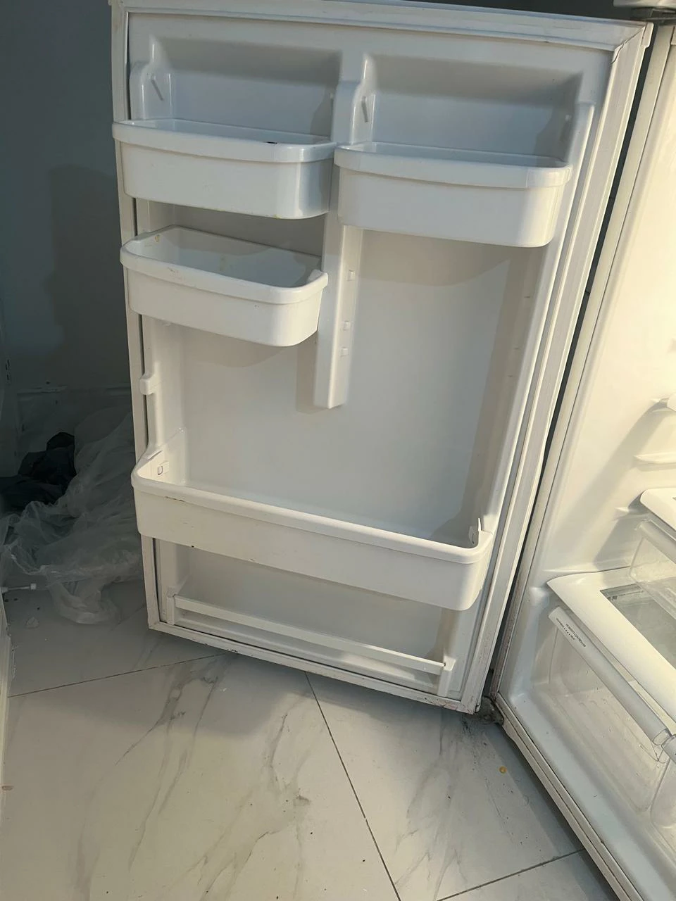 Refrigerator - photo 2