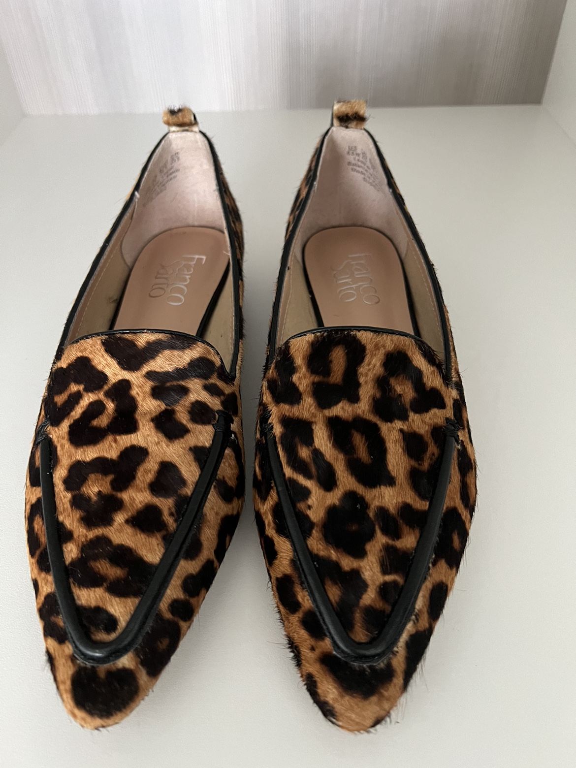 WOMENS FLAT size 6.5 New