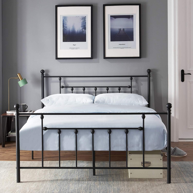 Vintage-Style Platform Bed Frame with Headboard and Footboard