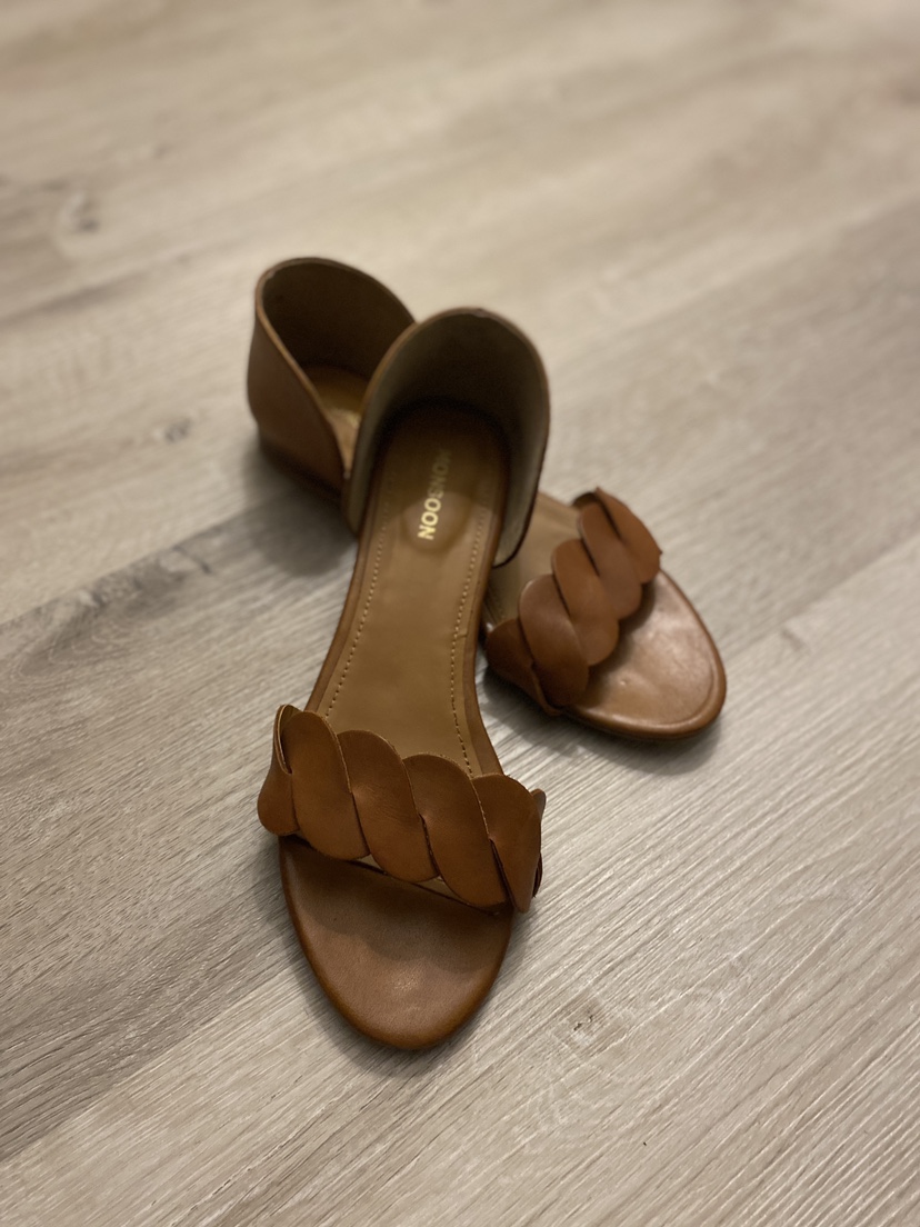 Leather Sandals thumbnail