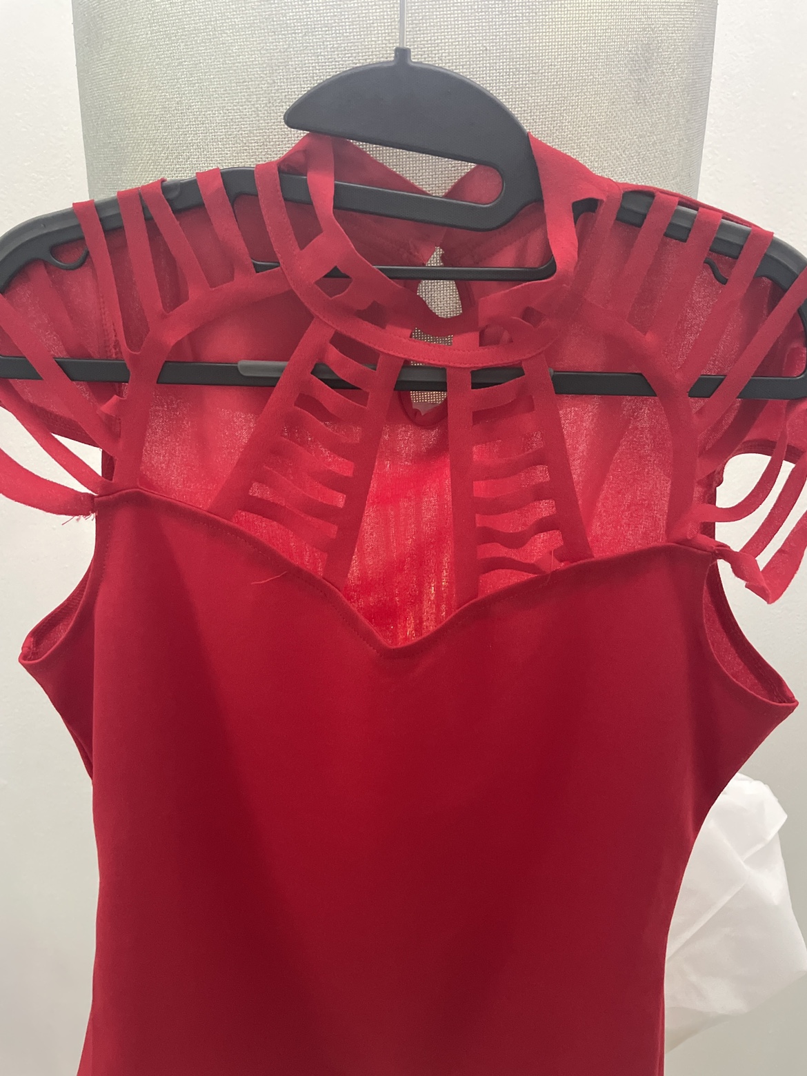 Red top - photo 4