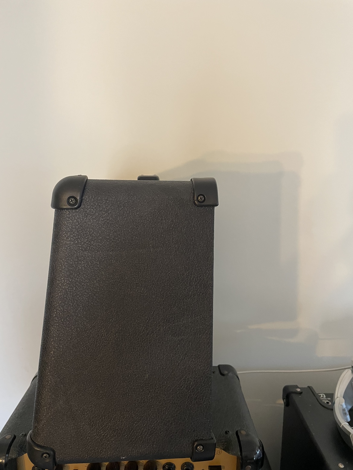 Crate GFX combo guitar amplifier image indicator(4)