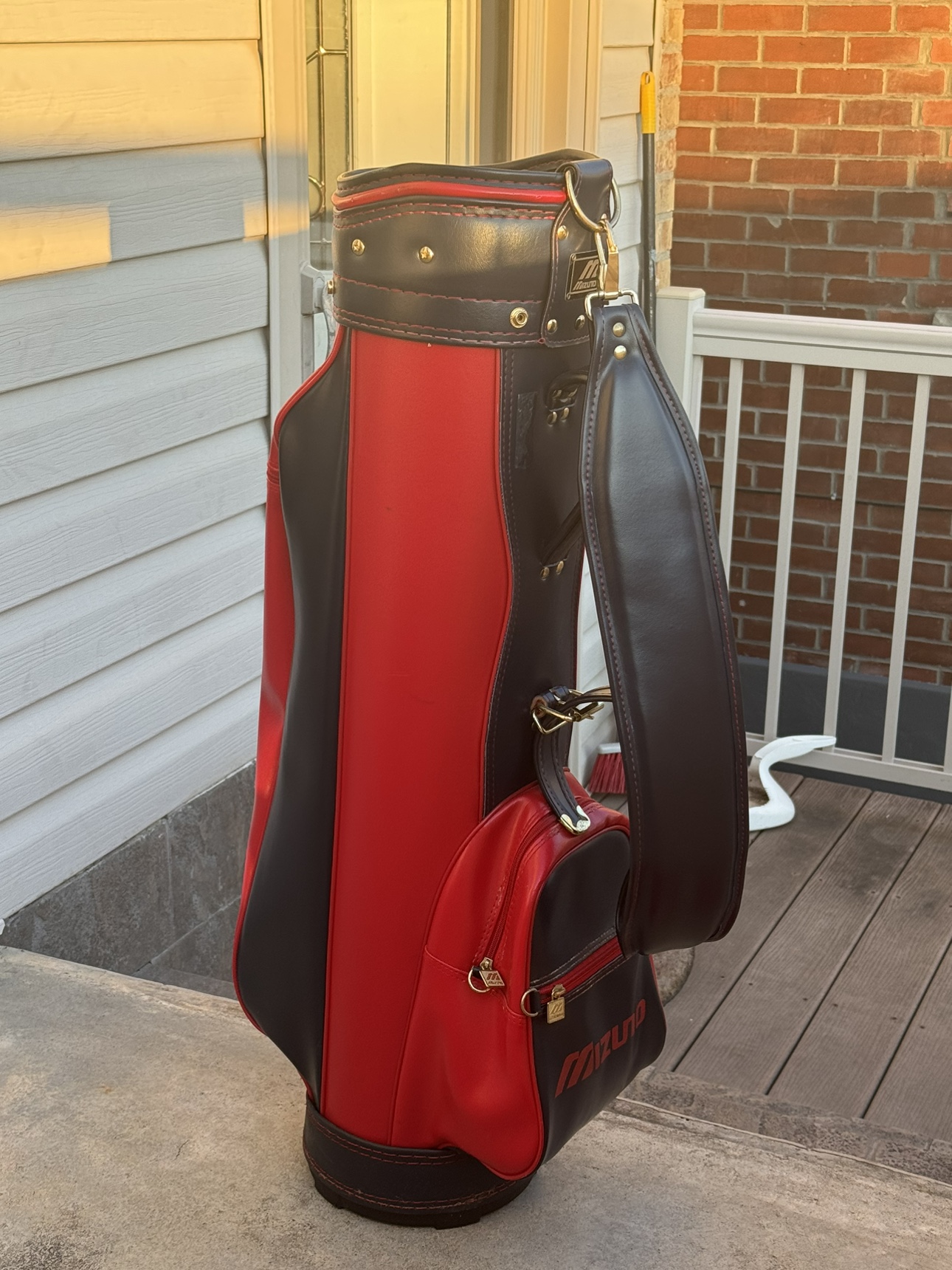 Pristine Mizuno Carry Golf Bag - Excellent Condition! thumbnail
