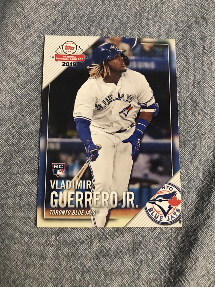 Free baseball card🧡