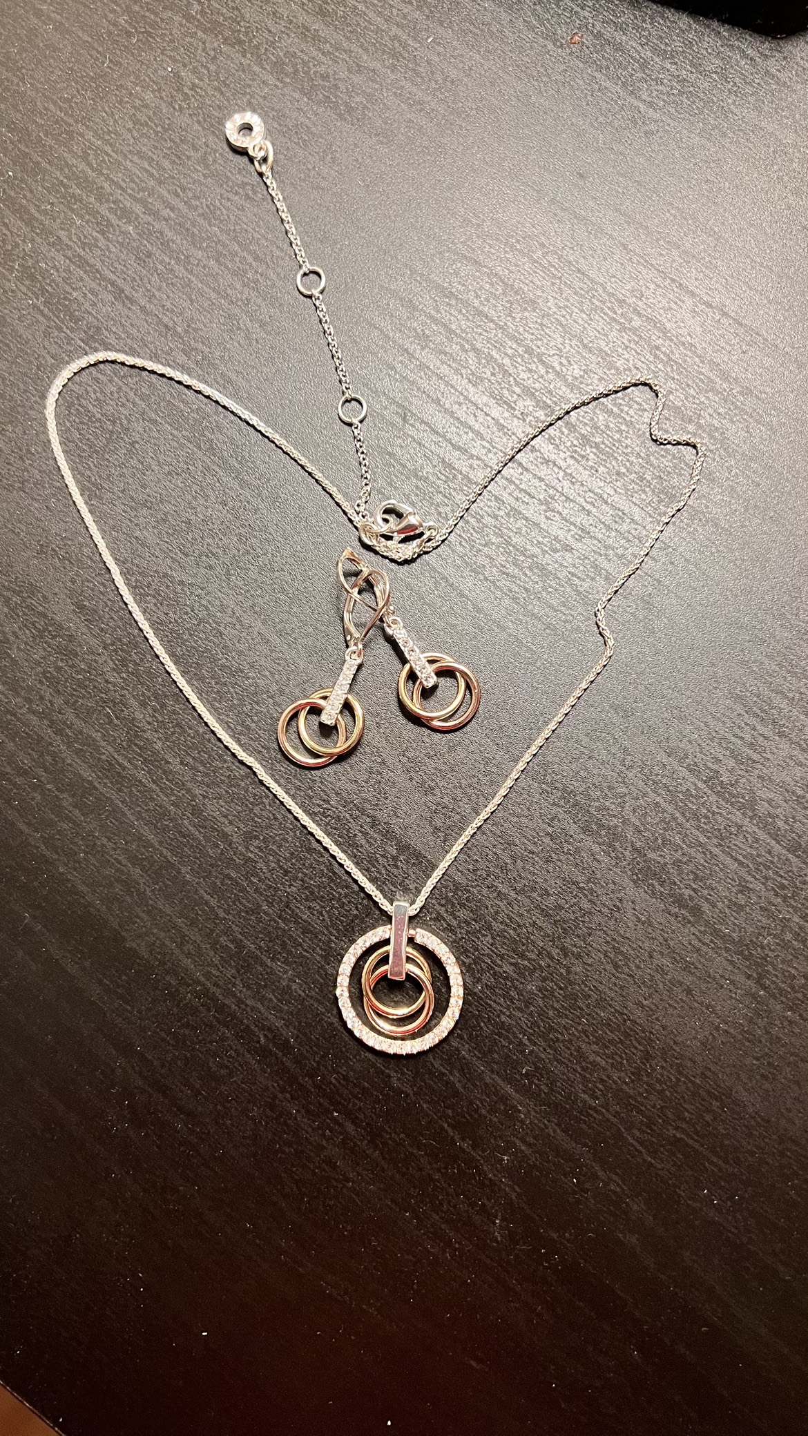 Women's necklace set thumbnail