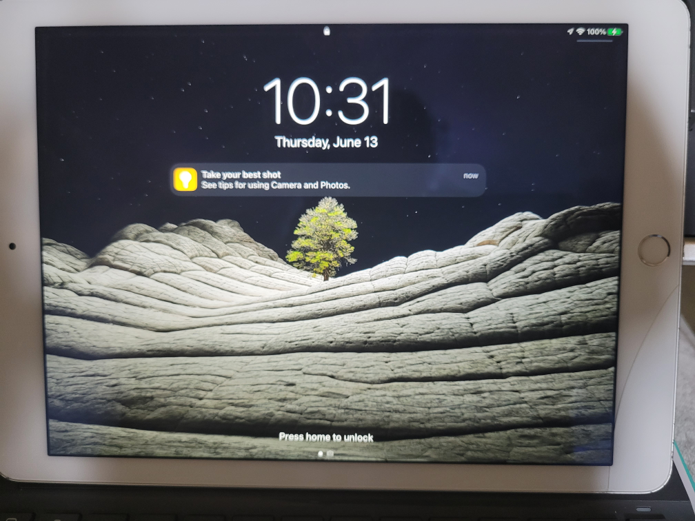 Logitech, Combo Touch for Ipad (7th & 8th  Generation). image indicator(3)
