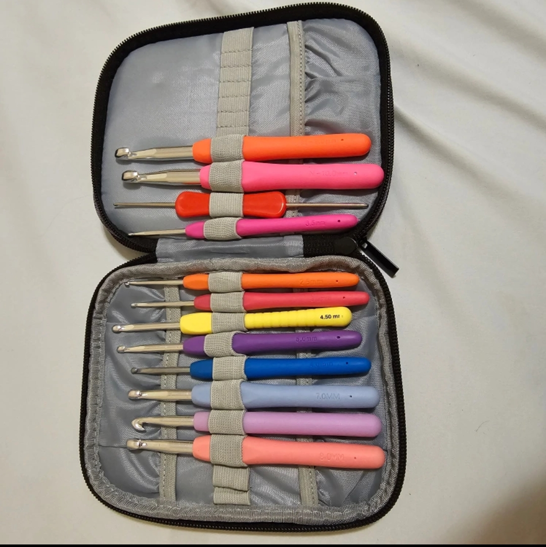 Complete Crochet Kit thumbnail