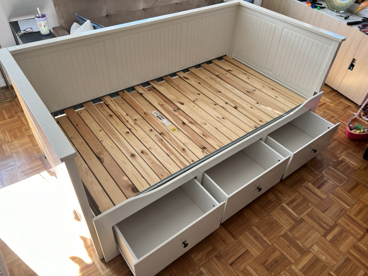 IKEA Hemnes Daybed for sale! - photo 2