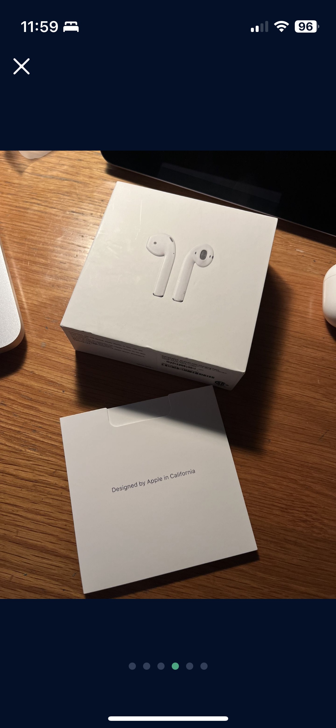 Apple AirPods w Charging Case (Left Ear Only) image indicator(4)