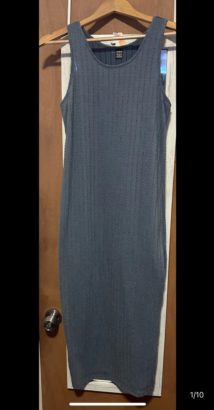 Maternity Dresses and bathing suits thumbnail