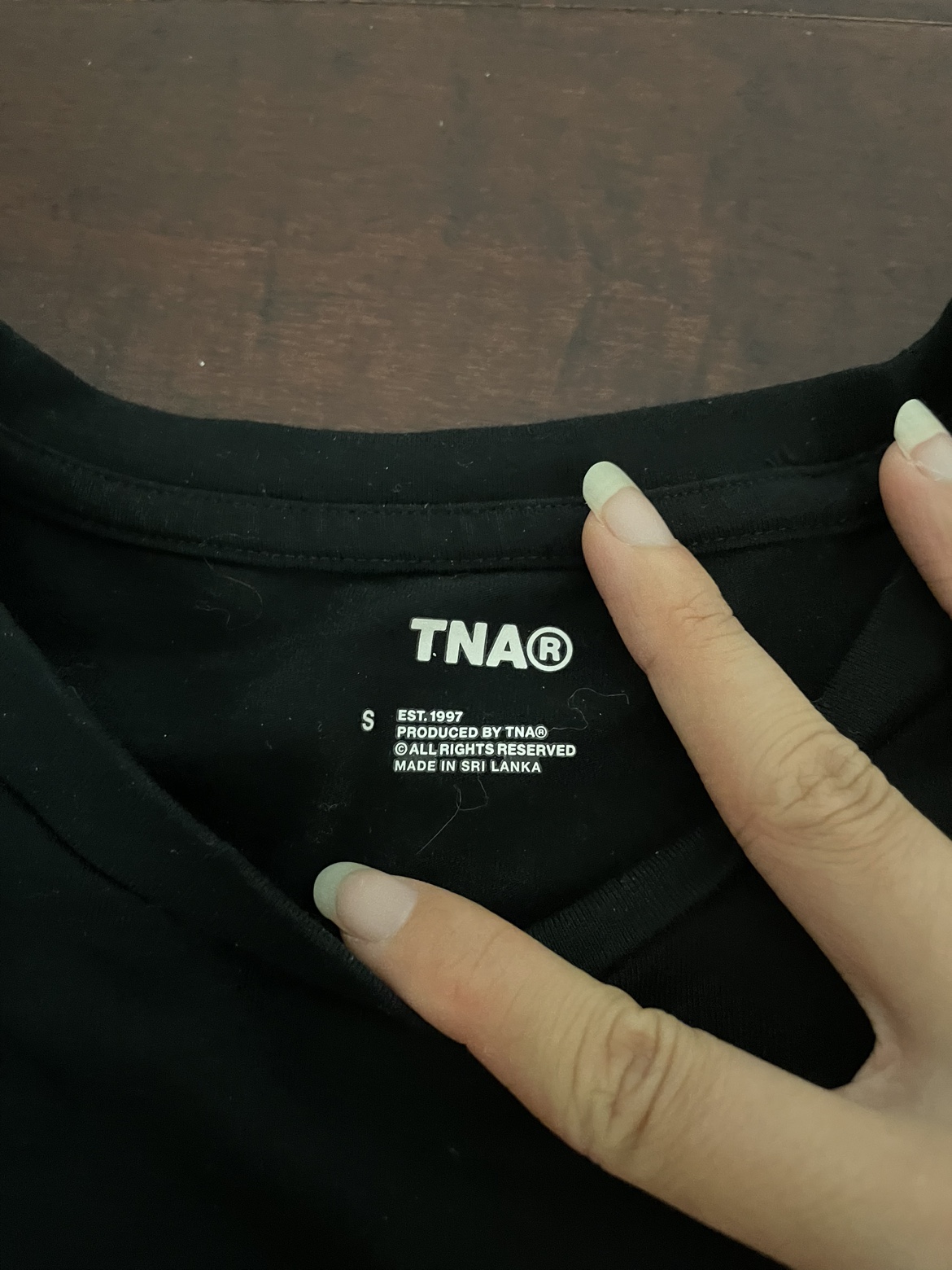 Black Aritzia TNA t shirt - photo 3