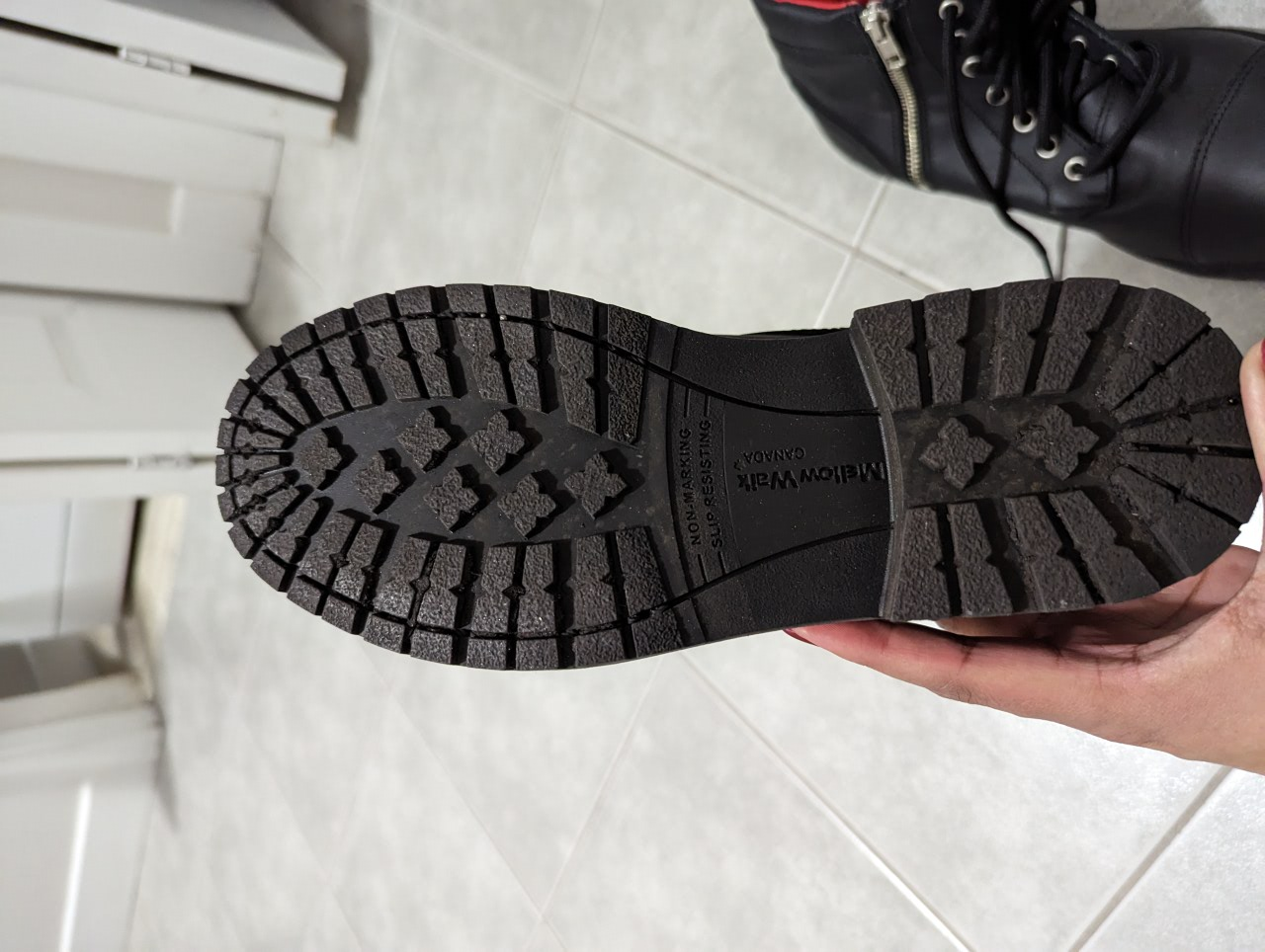 Steel toe shoes - women's - photo 3