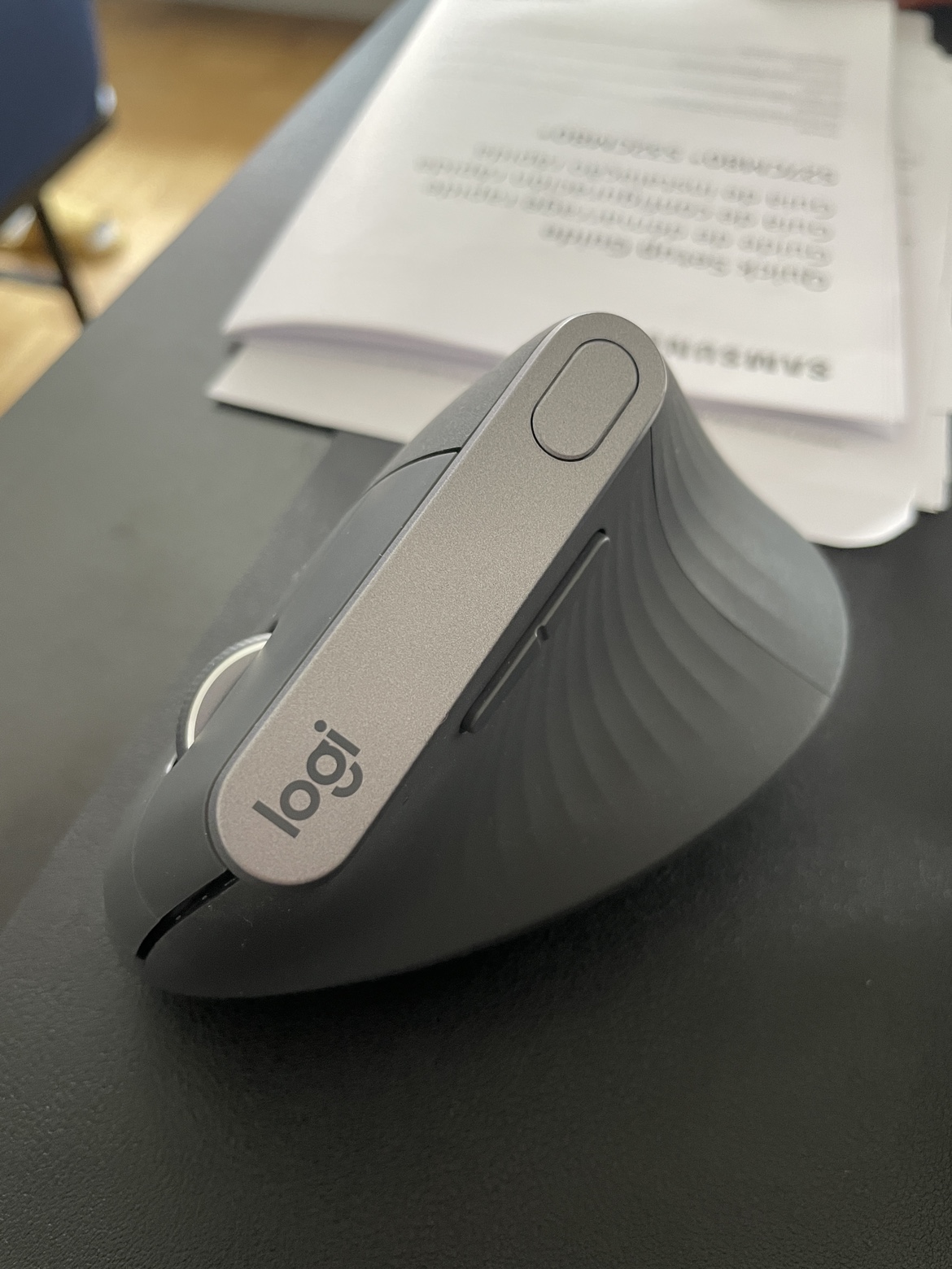 Logitech MX vertical mouse - photo 4