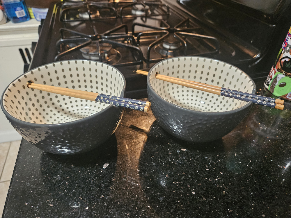 Set of 2 Ramen Bowls + Chopsticks