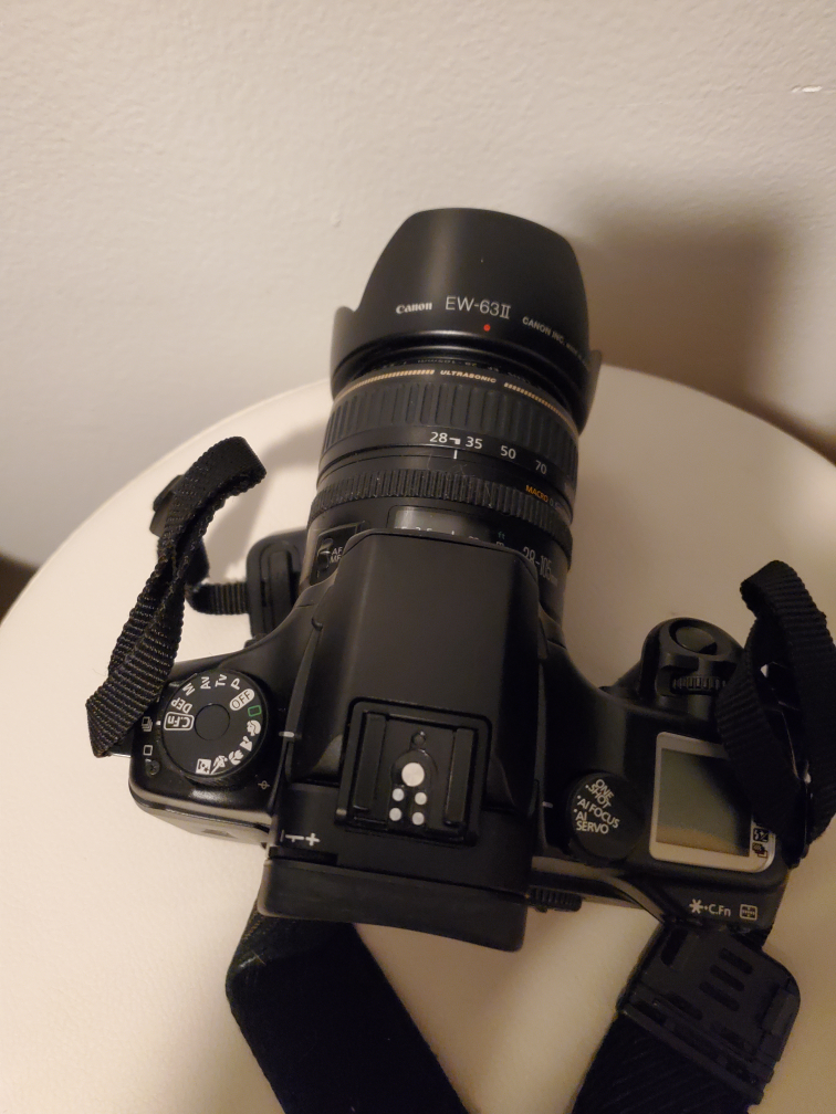 Vintage Nikon camera,  like new still in its packaging - photo 2
