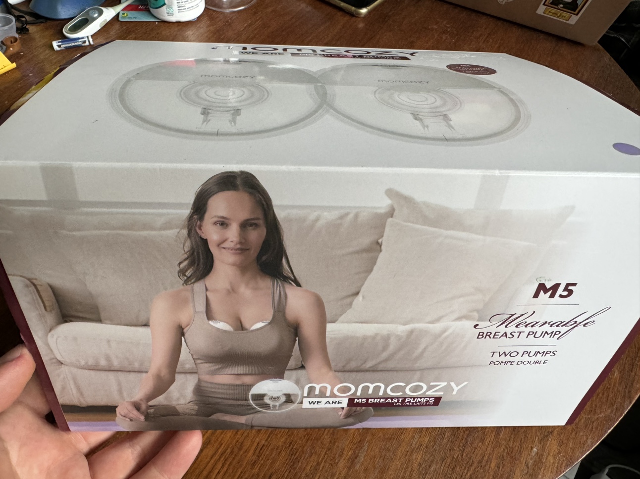 Momcozy M5 wearable breast pump - photo 2