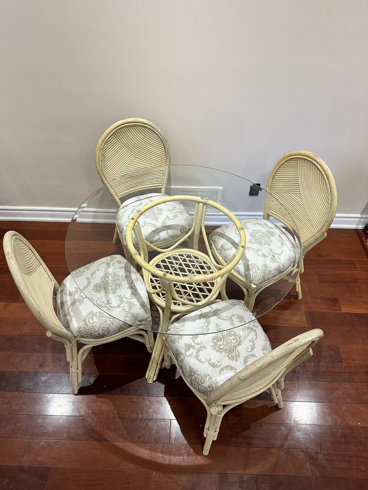 Dinning Table with 4 Chairs - photo 2