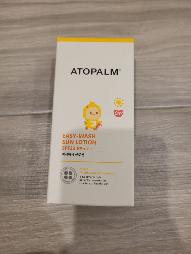 Brand New Atopalm Easy-Wash Sun Lotion SPF32 PA+++ Sunscreen thumbnail