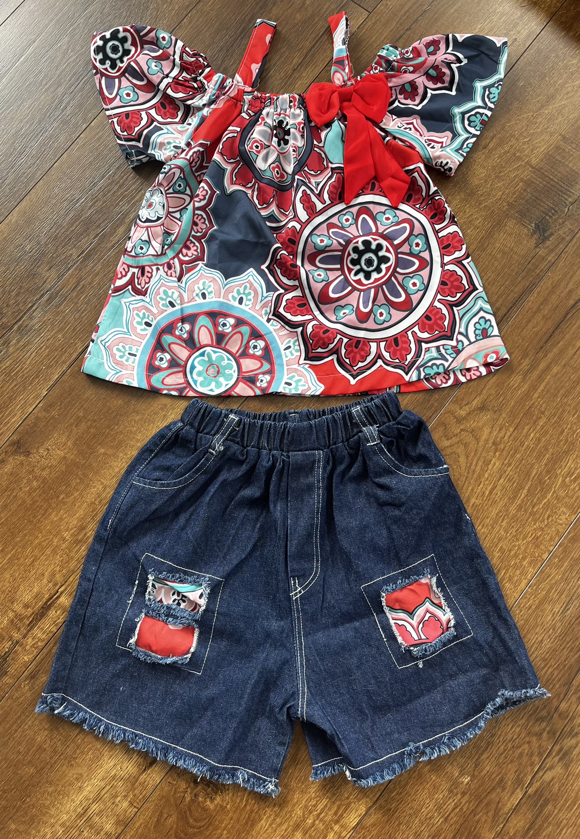 2 piece girl outfit, size 6 - photo 2