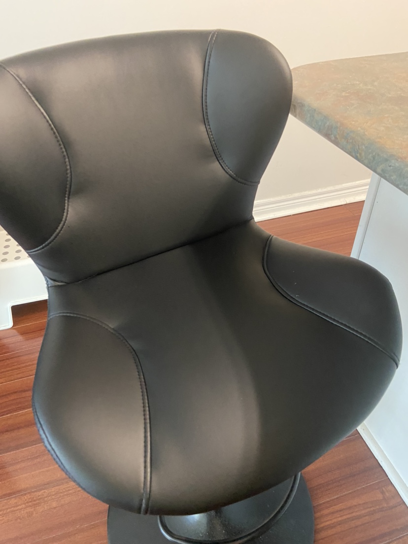 Bar stool