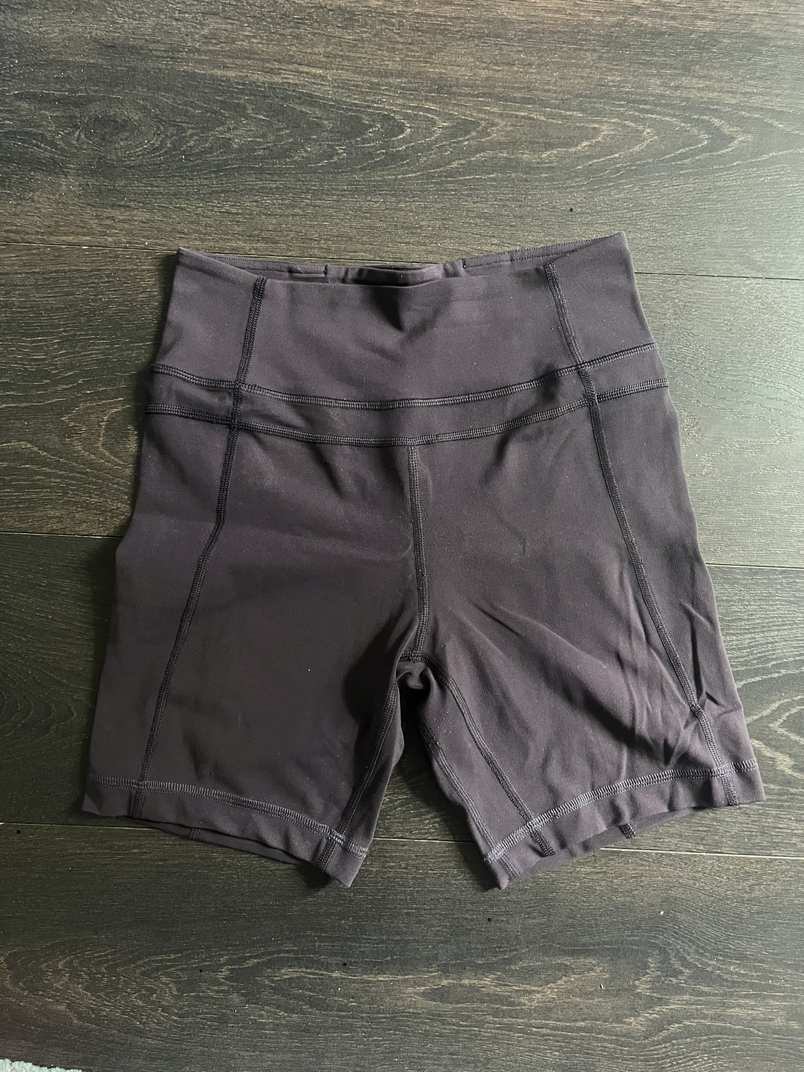 Lululemon Shorts 6” - photo 2