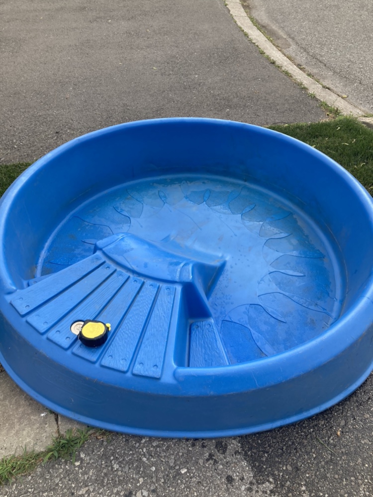 Kids swimming pool