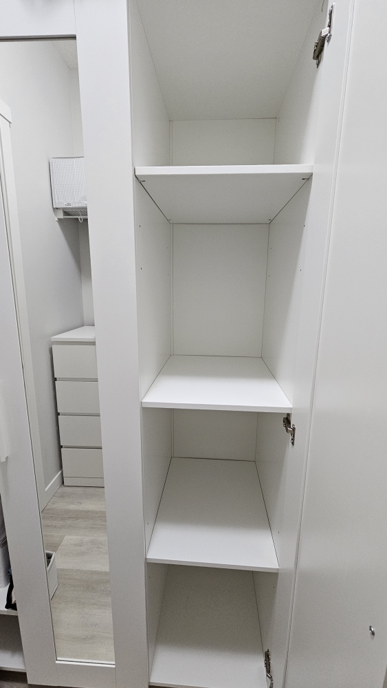 IKEA Brimnes Wardrobe with 3 doors - photo 3