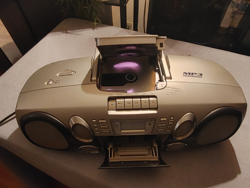 Radio/CD/tape/mp3 player - photo 3