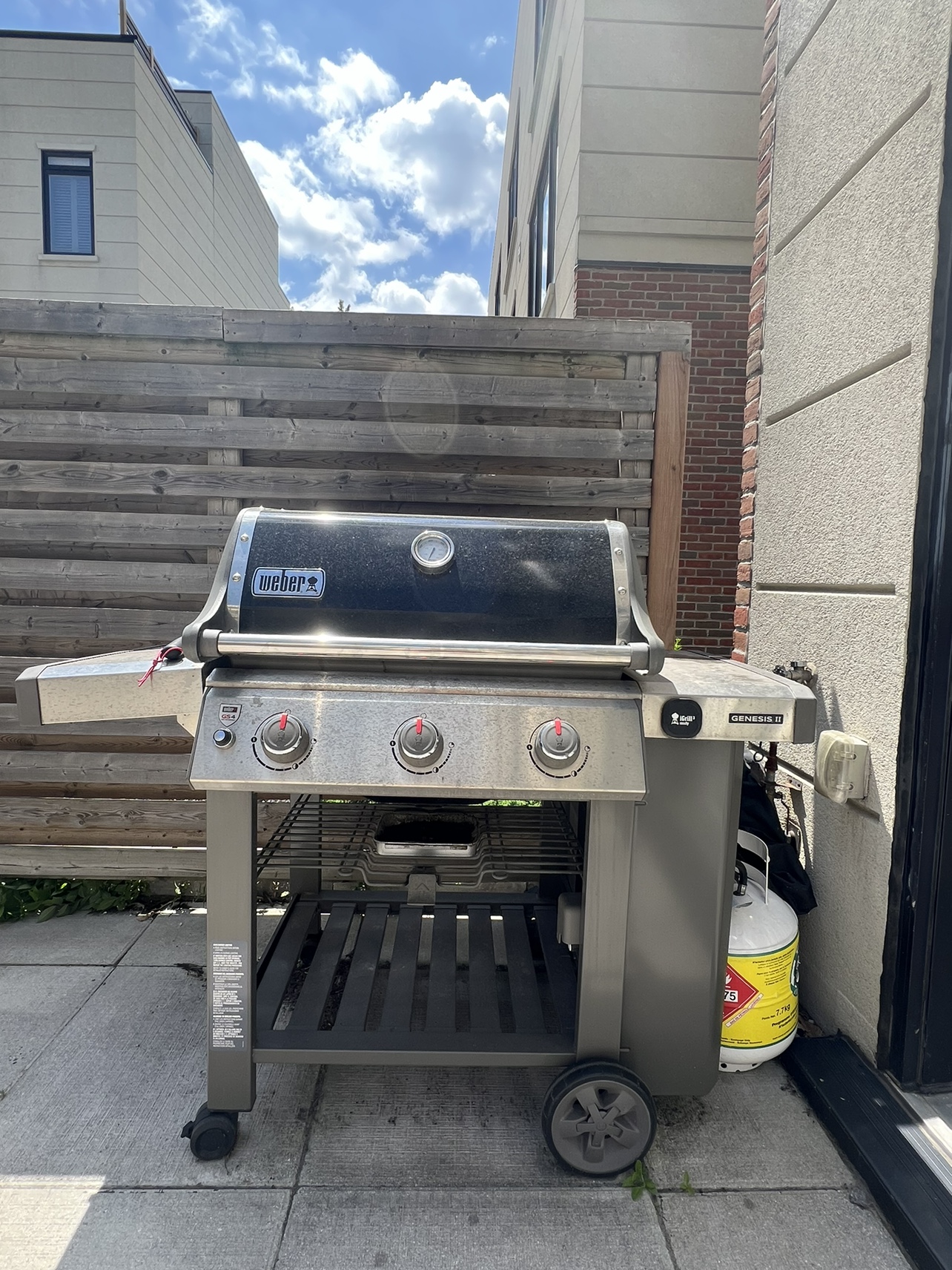 Weber Genesis III BBQ Black (Cover, Propane Tank, Utensils)