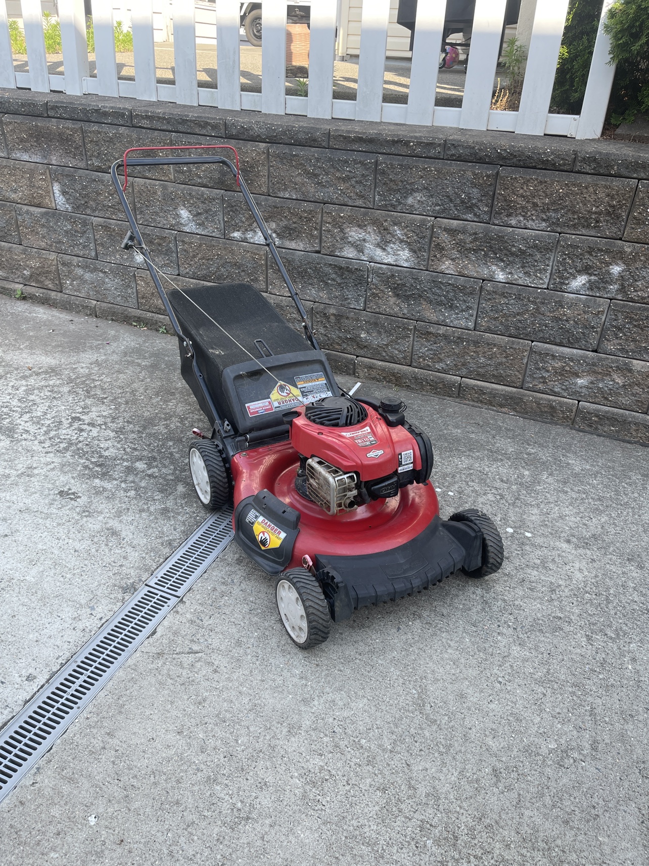 Troy bilt lawn mower thumbnail