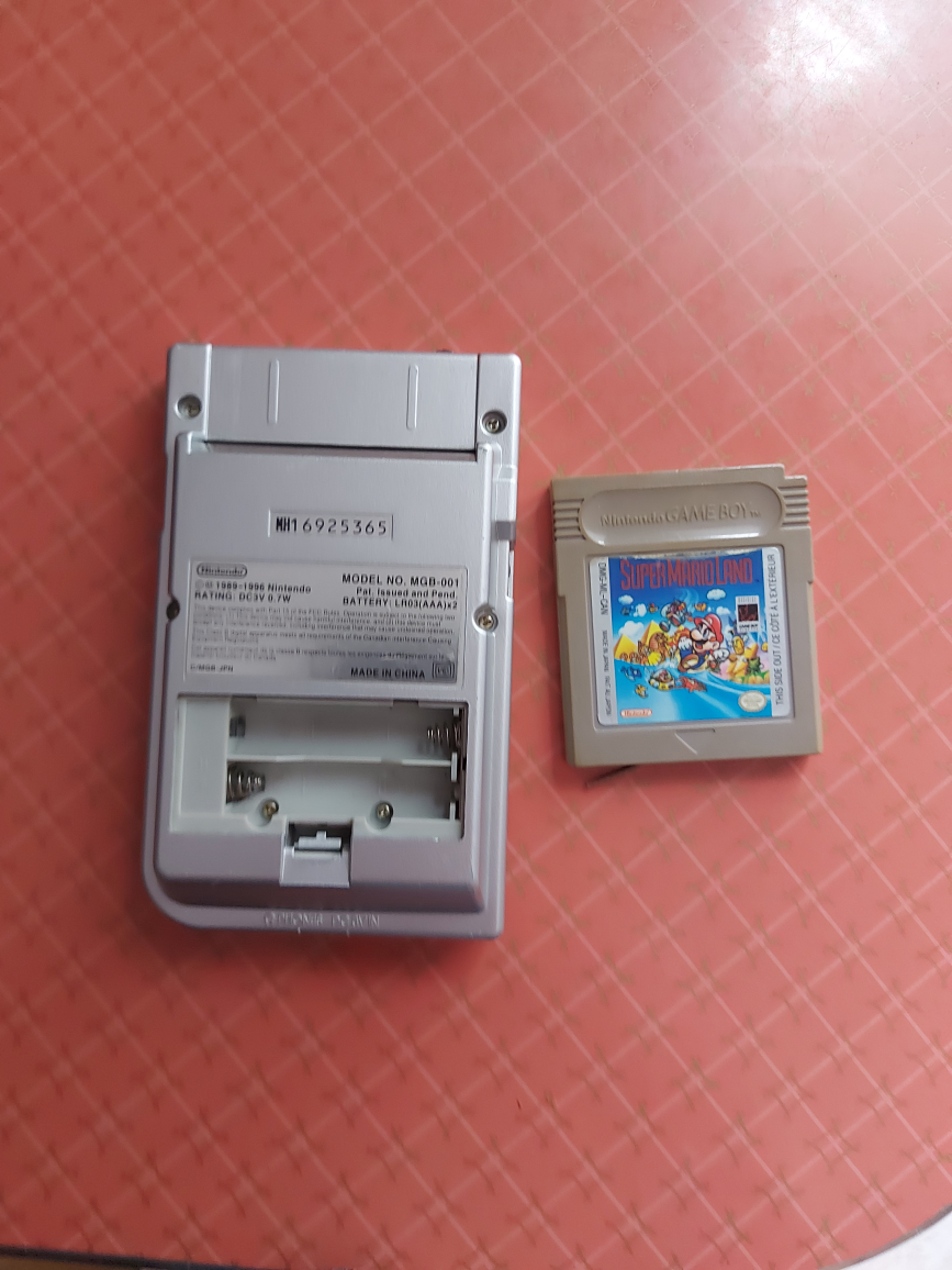 Game boy poket  with Mario - photo 2
