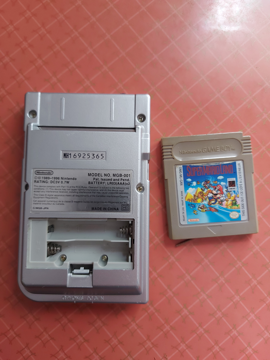 Game boy poket  with Mario - photo 3