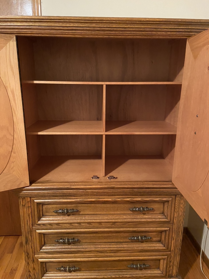 5 Piece wood bedroom set - photo 3