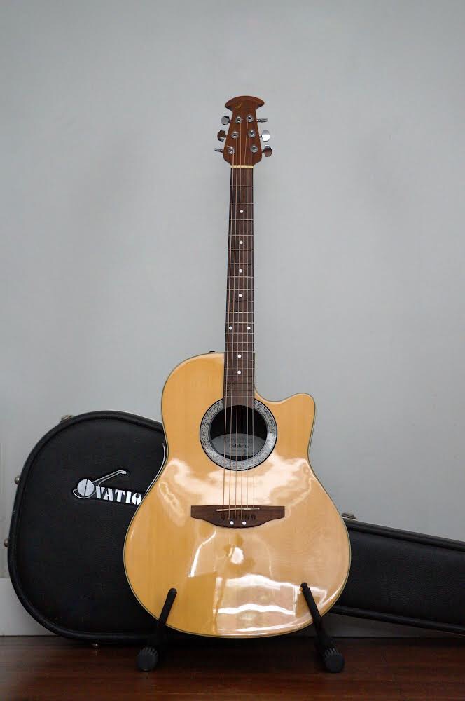 Ovation Celebrity acoustic-electric guitar + case