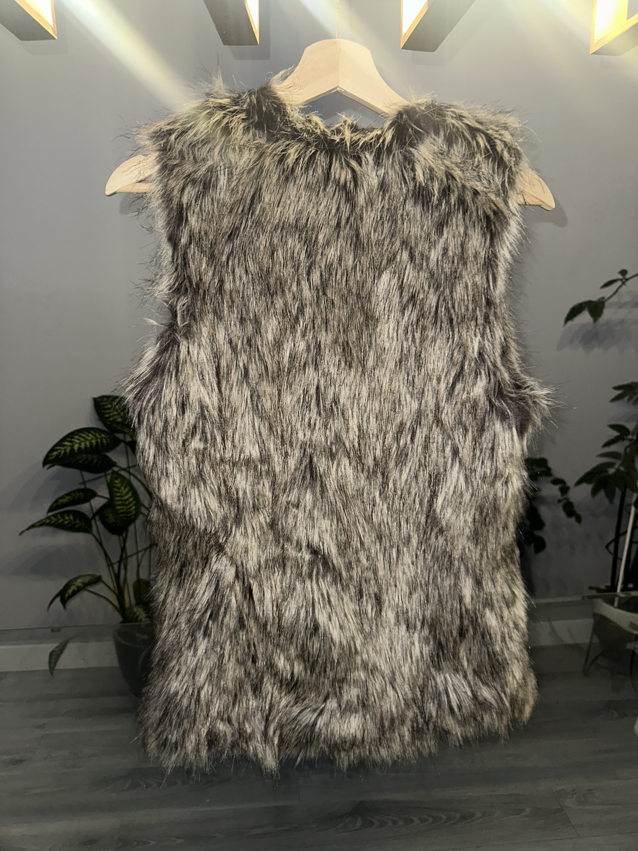Dynamite - Faux Fur Vest image indicator(4)
