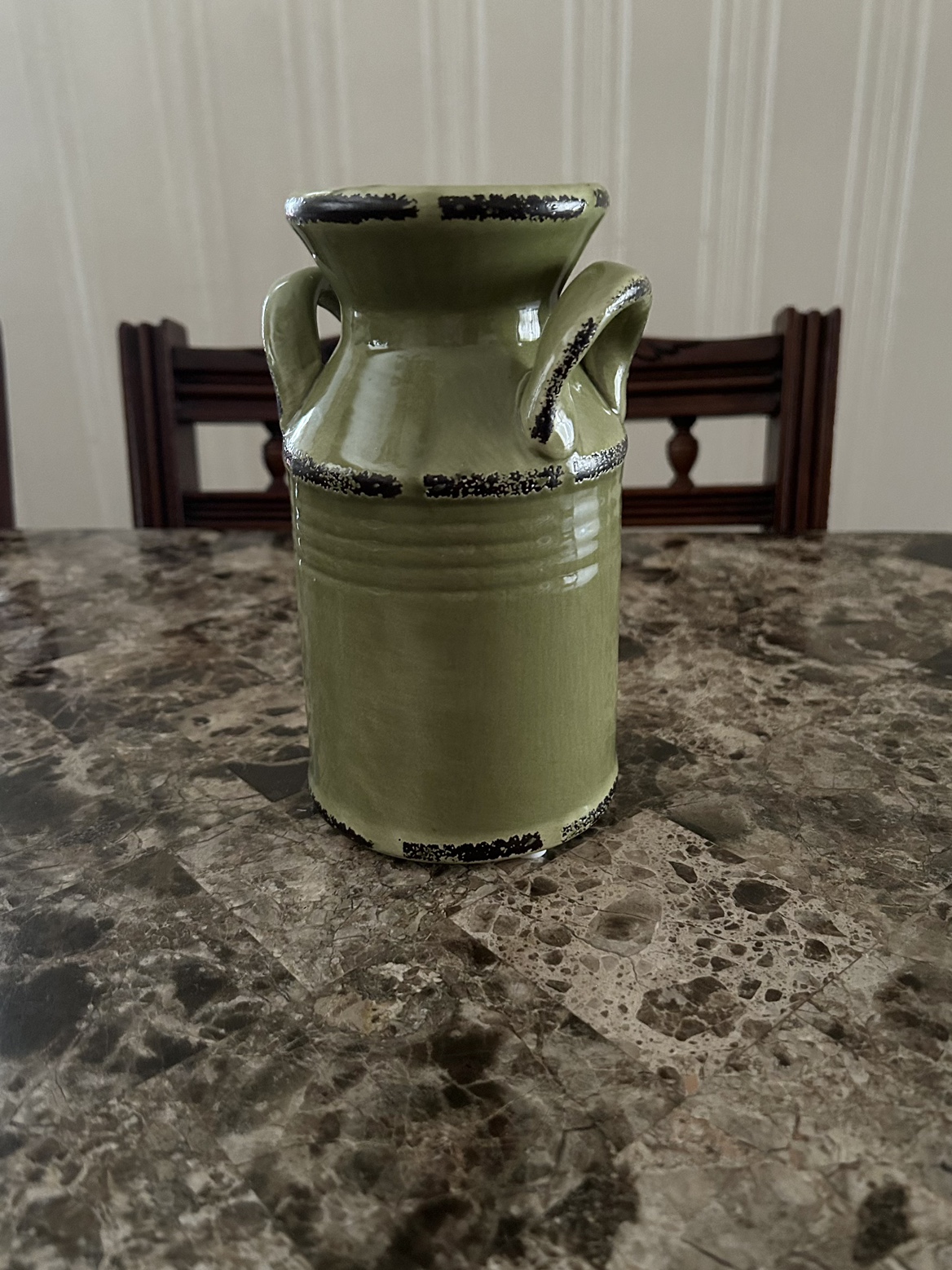 Green Vase 🥕 thumbnail