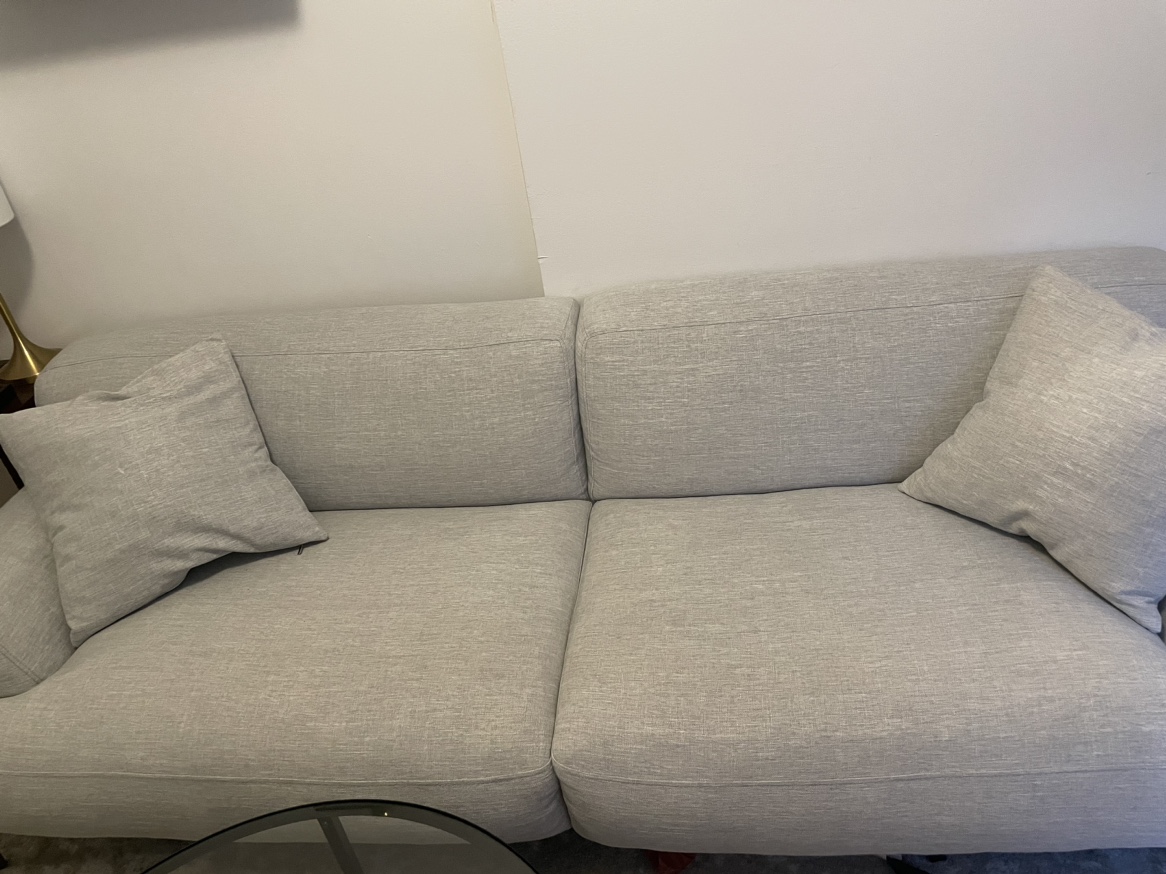 Article Couch - photo 2