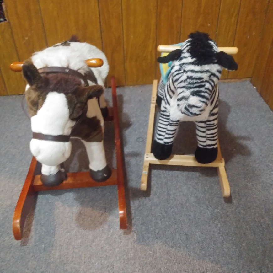 racking horse and zebra