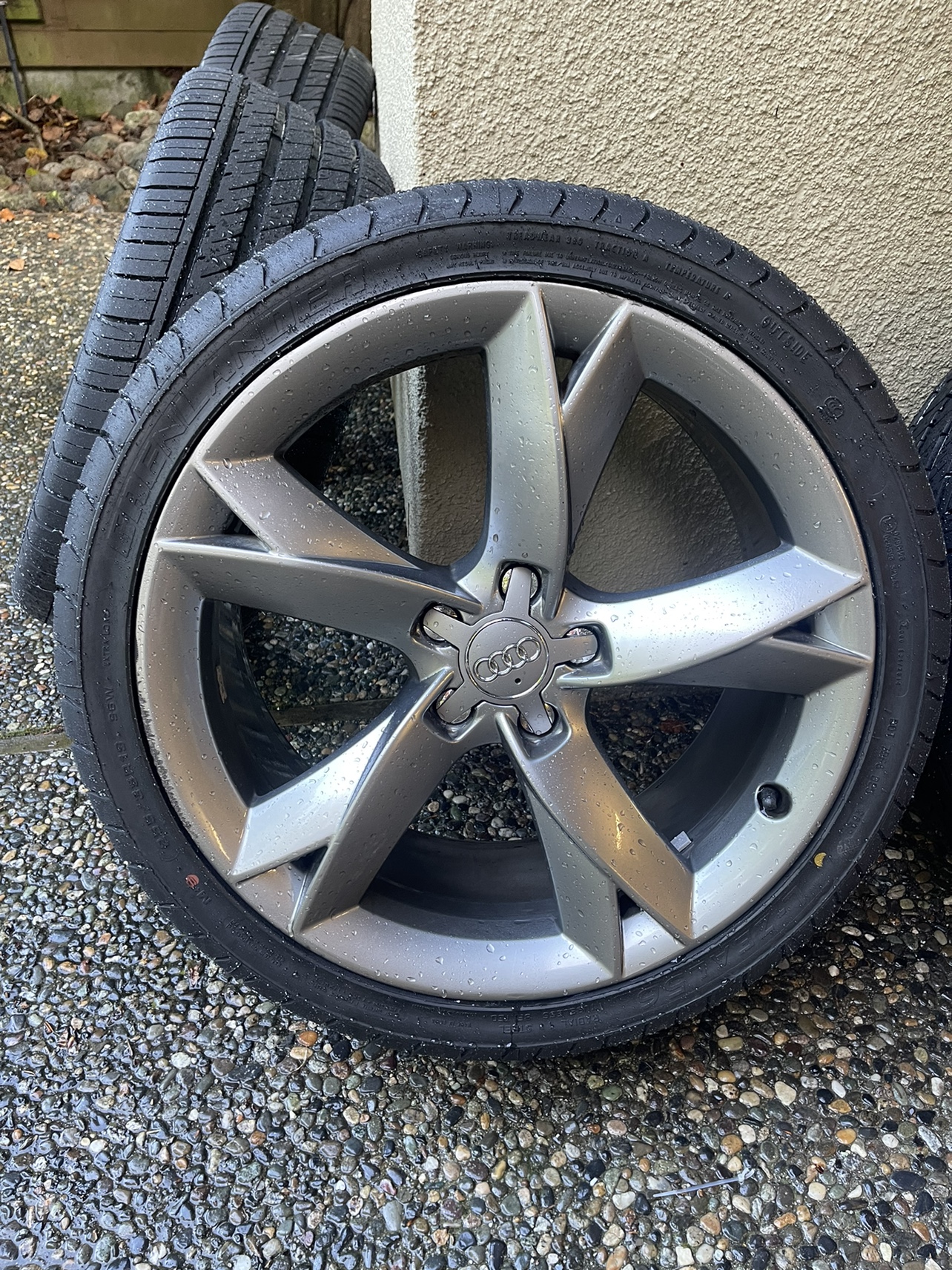 Audi 19” rims. Brand new all season tires - photo 3