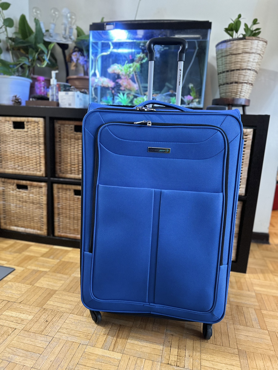 Large Blue 4 Wheeler Lightweight Check In Luggage - photo 2