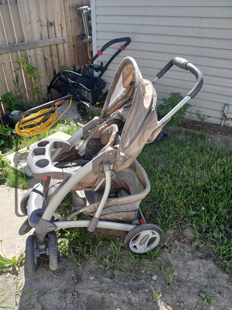 Graco stroller FCFS CASH ONLY