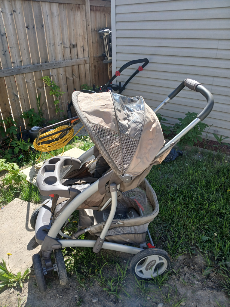 Graco stroller FCFS CASH ONLY - photo 2