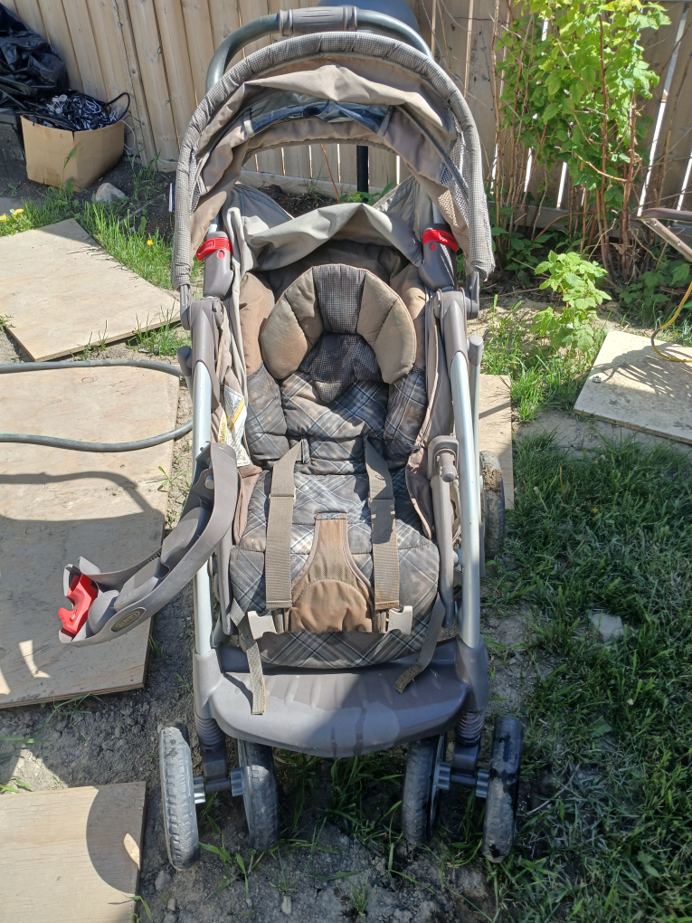 Graco stroller FCFS CASH ONLY - photo 4