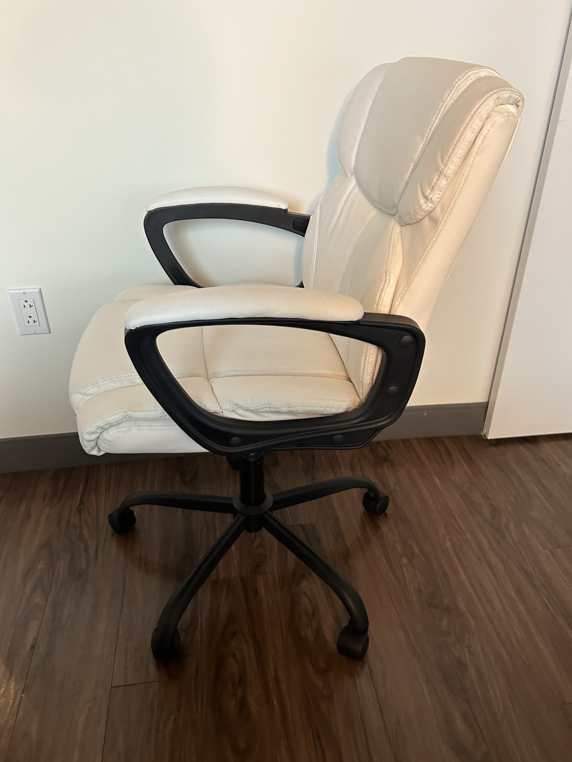 Computer/desk Chair - photo 3