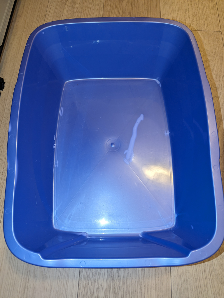 Van Ness Large Cat Litter Pan image indicator(2)