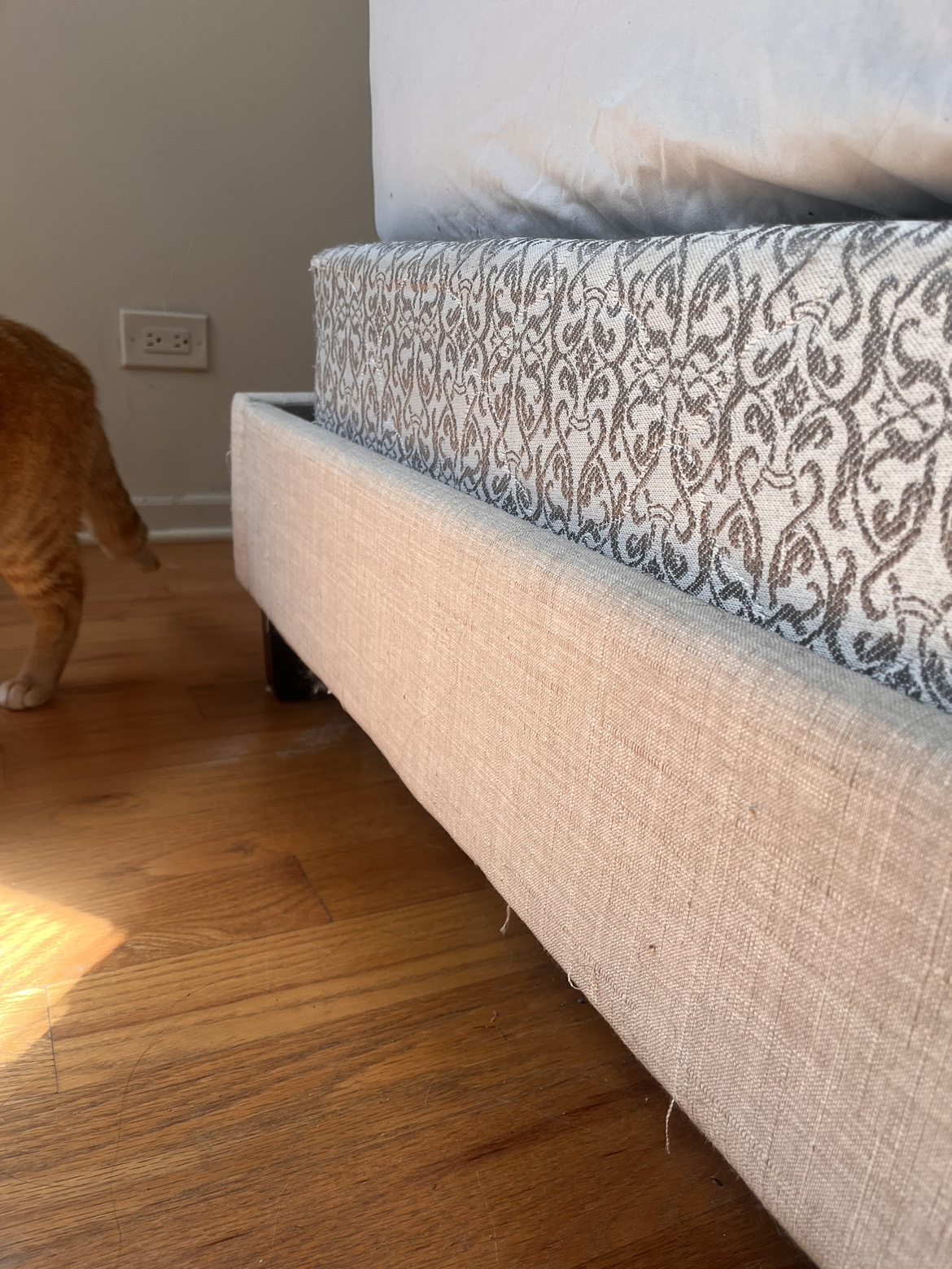 Used queen bed